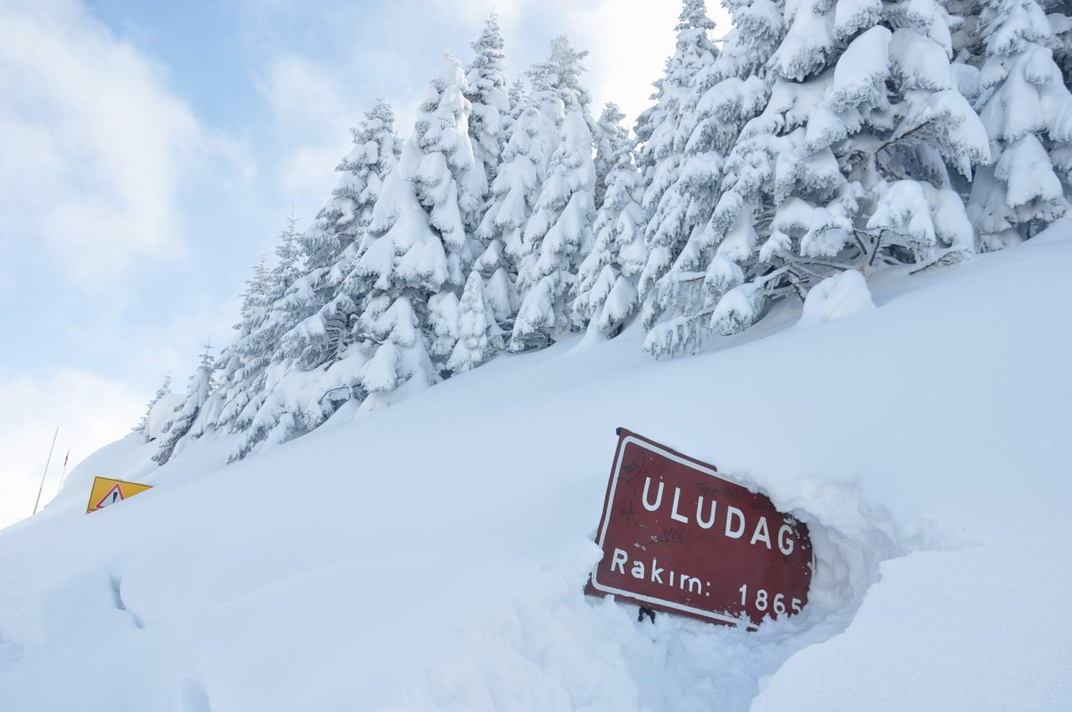 Sömestir Özel Kervansaray City Otel Bursa Konaklamalı Uludağ Kayak Turu (1 Gece Otel Konaklamalı)