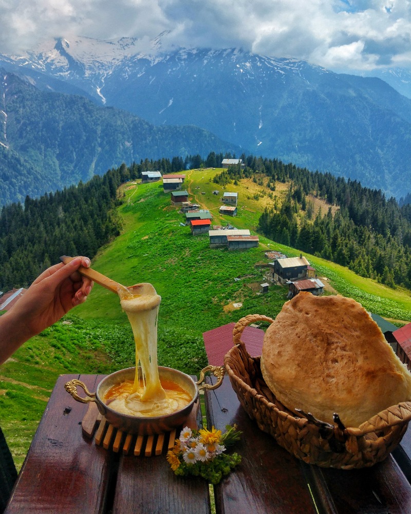  Uçaklı Doğu Karadeniz Batum Tiflis Kars Erzurum Turu (5 Gece Otel Konaklamalı)