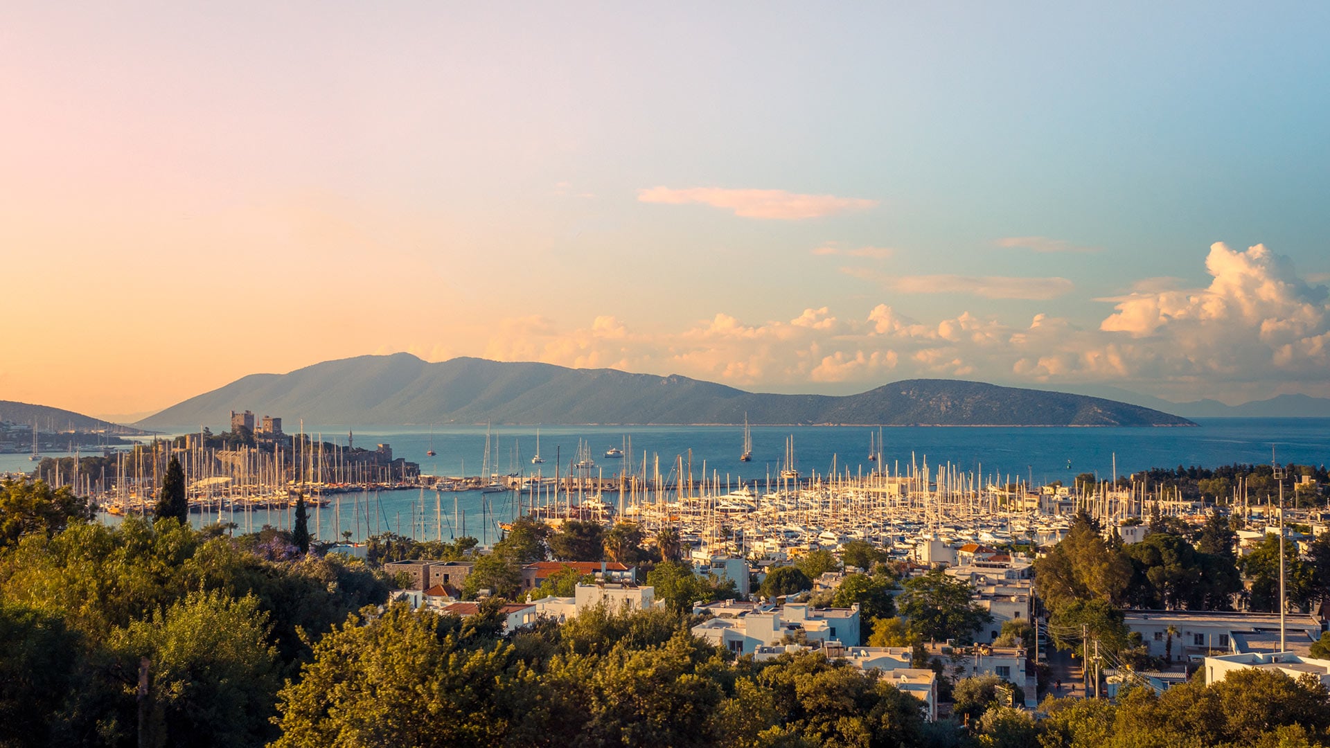  Uçaklı Rüya Gibi Ege Akdeniz Antalya Kaş Fethiye Ölüdeniz Marmaris Bodrum Turu (5 Gece Konaklamalı)