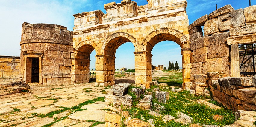 İzmir Çeşme Alaçatı Kuşadası Şirince Efes Pamukkale Turu 