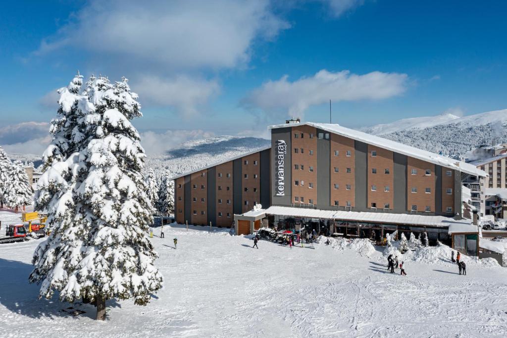 Jura Kervansaray Dağ Konaklamalı Uludağ Kayak Turu Skipass Dahil 2 gece 3 Gün