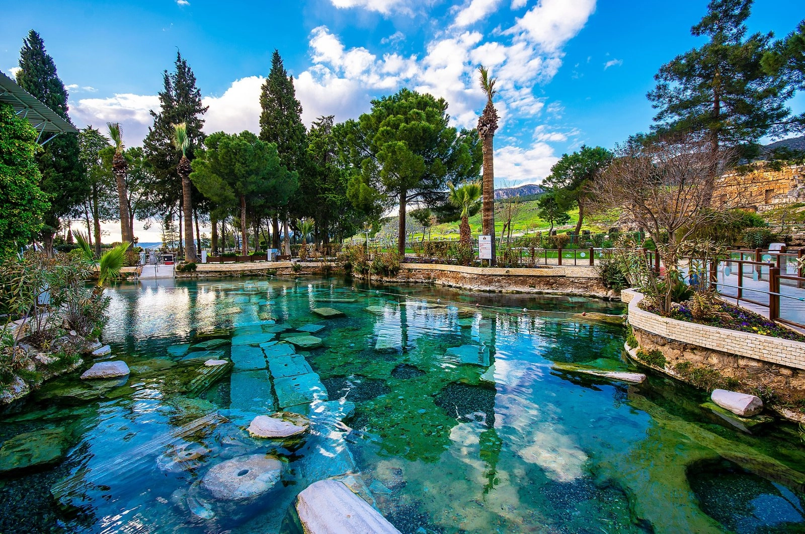 Ramazan Bayramı Özel Salda Pamukkale Çeşme Alaçatı Ayvalık Cunda Turu 2 Gece Konaklamalı