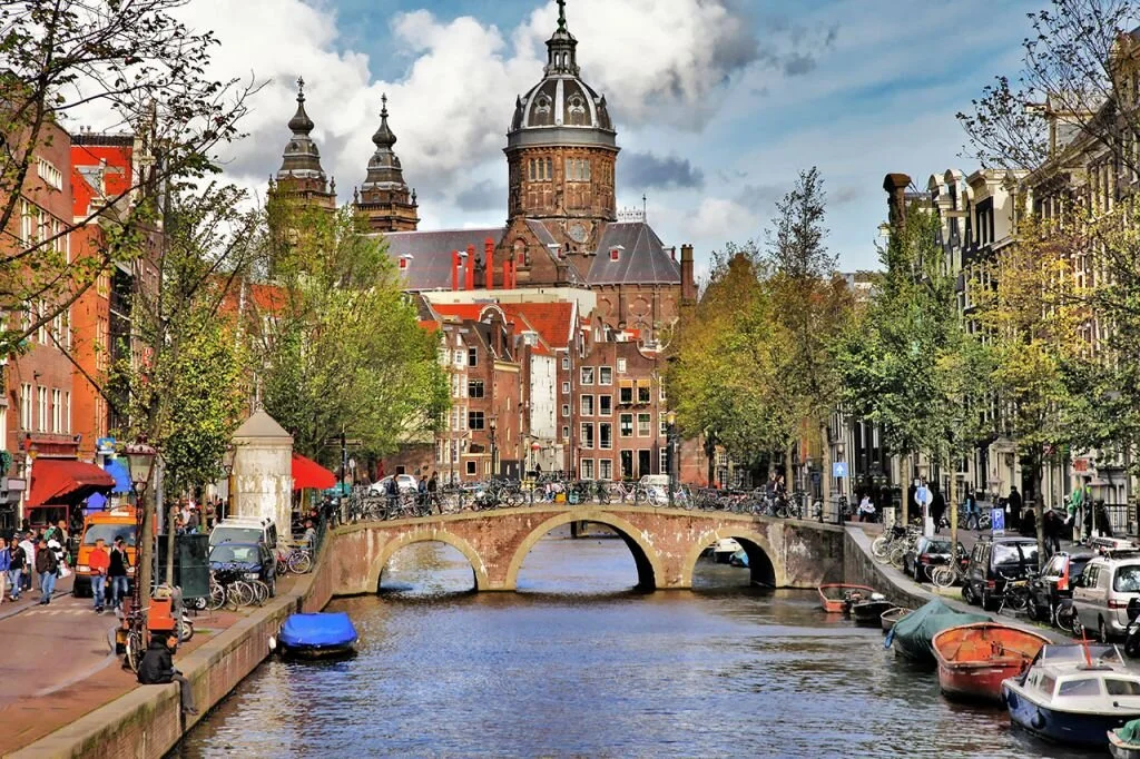 Amsterdam Pegasus Havayolları İle 3 Gece Amsterdam Pegasus Havayolları İle 3 Gece