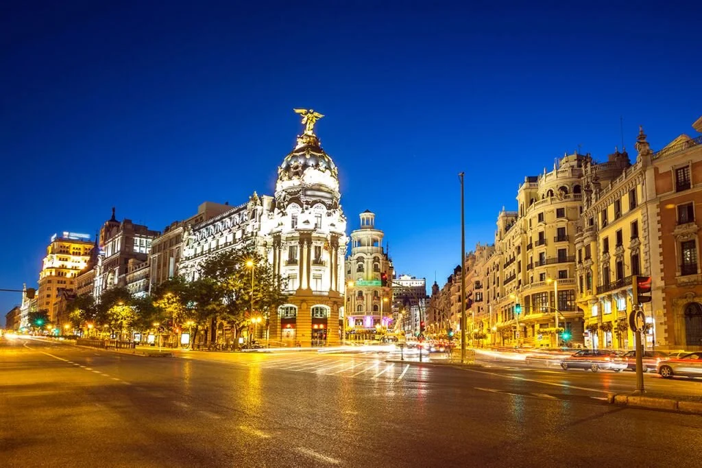 Elegant Madrid & Valencia & Barcelona Pegasus Hy İle 4 Gece(Mad-Bcn) Ekstra Turlar Dahil