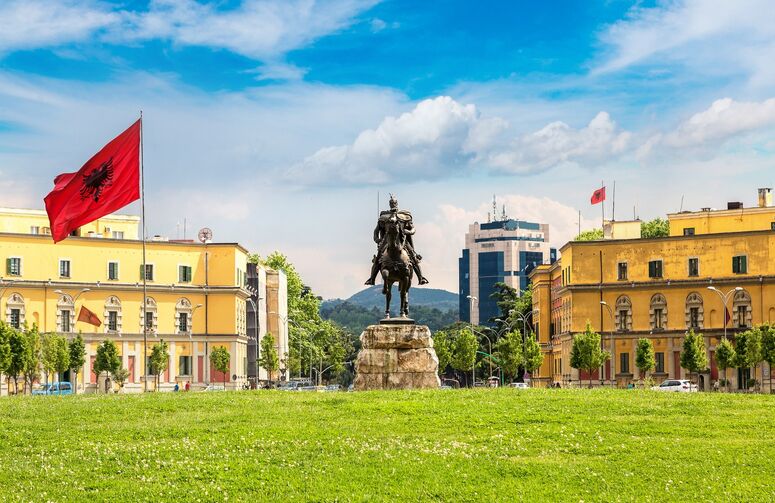 Kosovalı Büyük Balkan Turu THY İle Extra Turlar ve Akşam Yemekleri Dahil 7 Gece