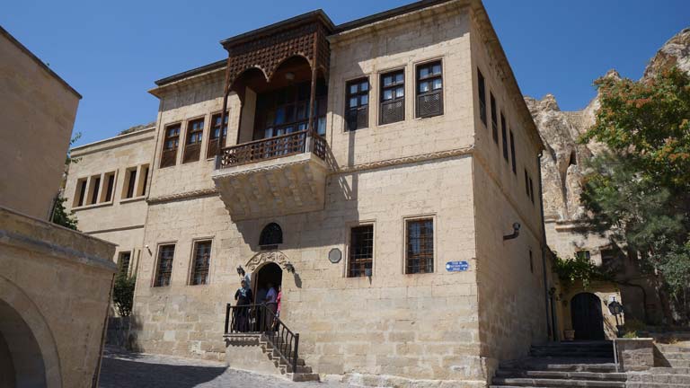 1 Mayıs Özel Kapadokya Ihlara Hacıbektaş Turu / 1 Gece Otel Konaklamalı