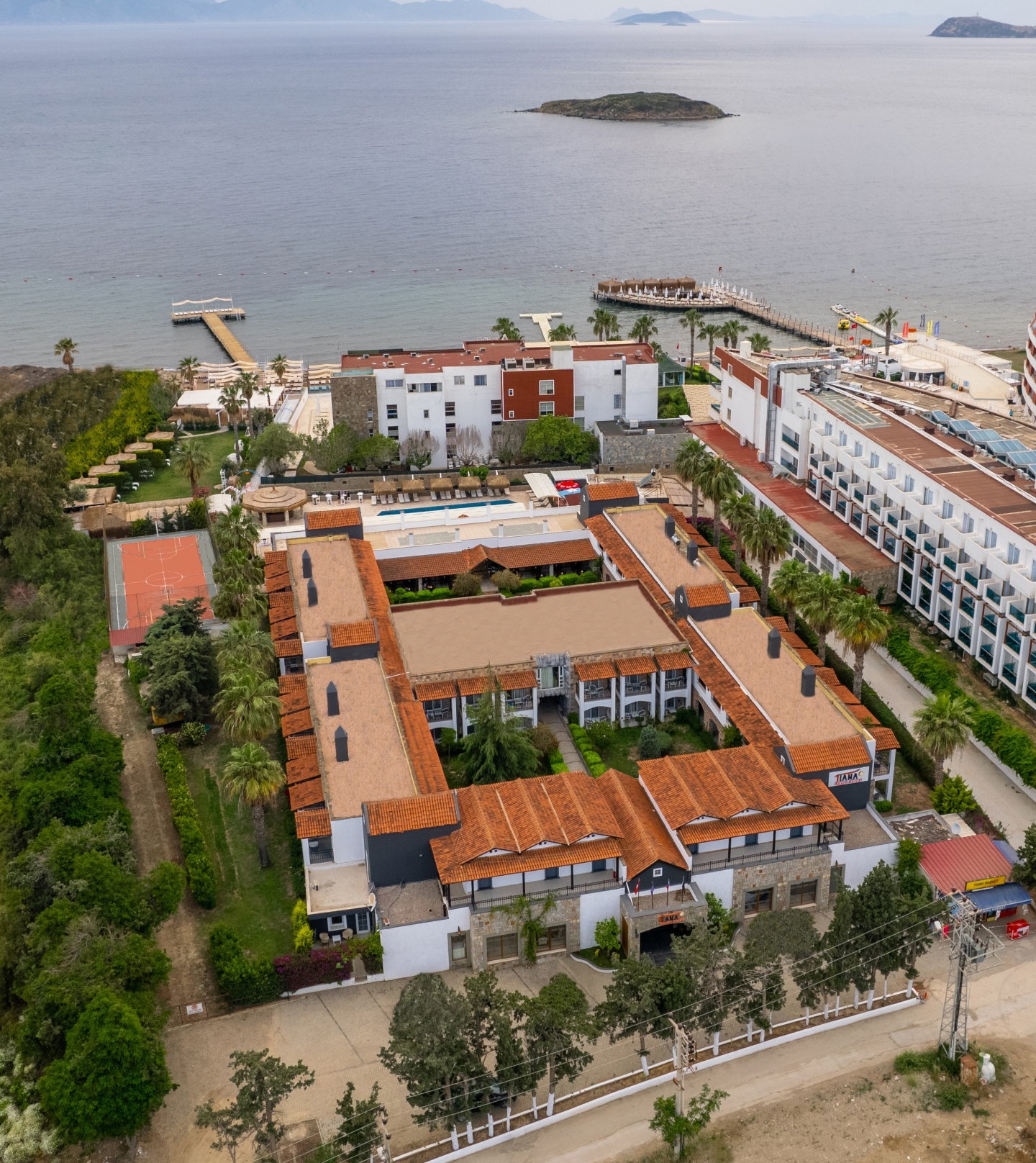 Tiana Beach resort 3 Gece Otel Konaklamalı
