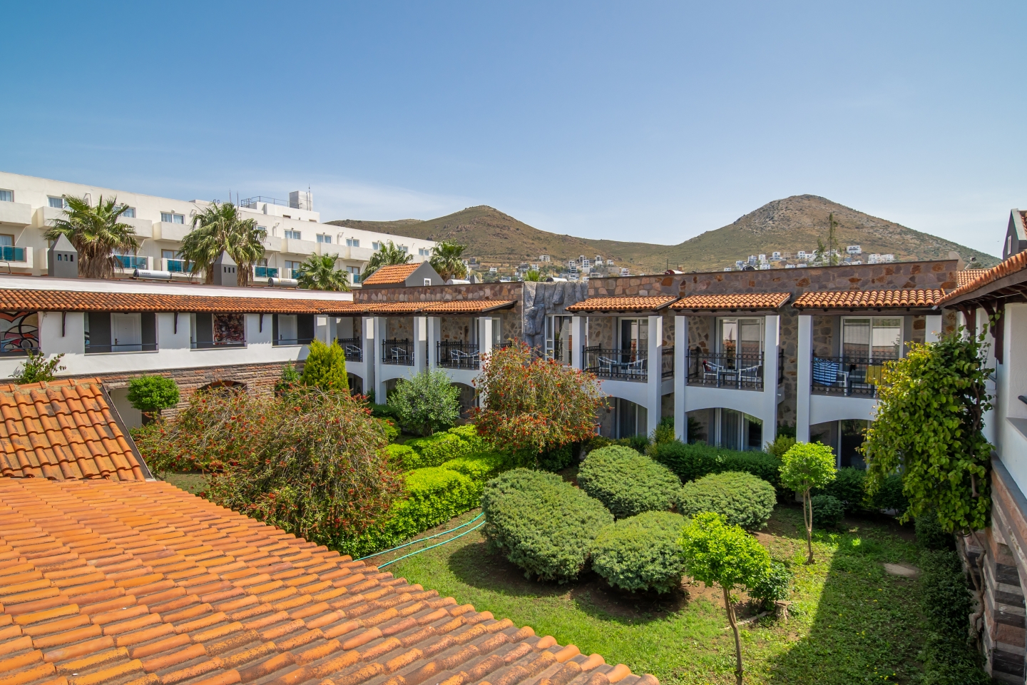 Tiana Beach resort 3 Gece Otel Konaklamalı