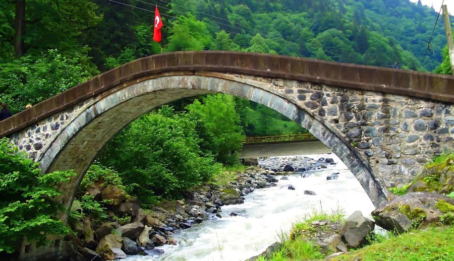 Uçaklı Butik Batum ve Ayder Yaylası Turu (2 Gece Batum Konaklamalı) Uçaklı Butik Batum ve Ayder Yaylası Turu (2 Gece Batum Konaklamalı)