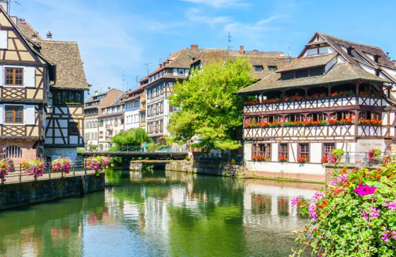 PRAG NOEL PAZARLARI TURU Ajet Havayolları ile 3 Gece / 4 Gün