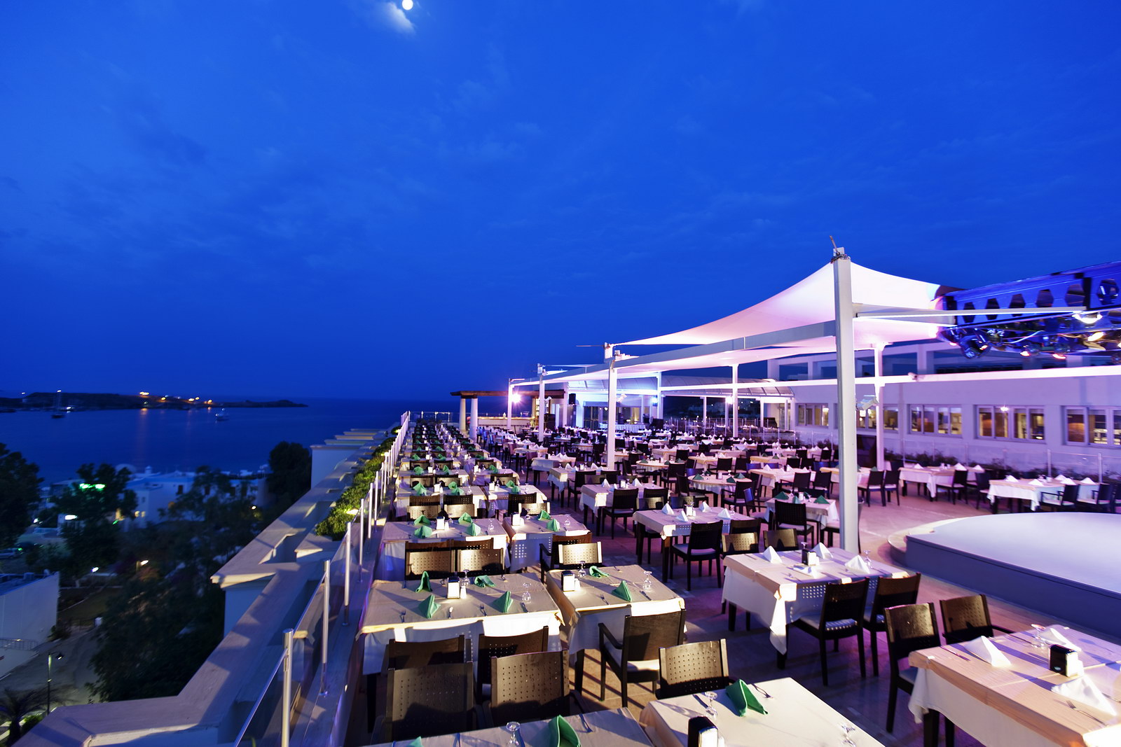 Royal Asarlık Beach Hotel & Spa 3 Gece Otel Konakalamalı